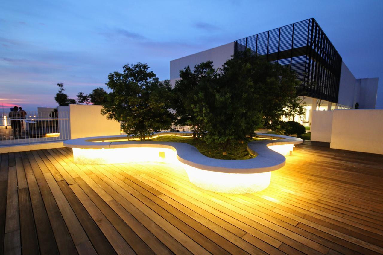 Solstice Service Apartment Cyberjaya Wifi Netflix Klia Eksteriør billede